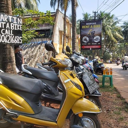 21In Guest House Calangute Esterno foto